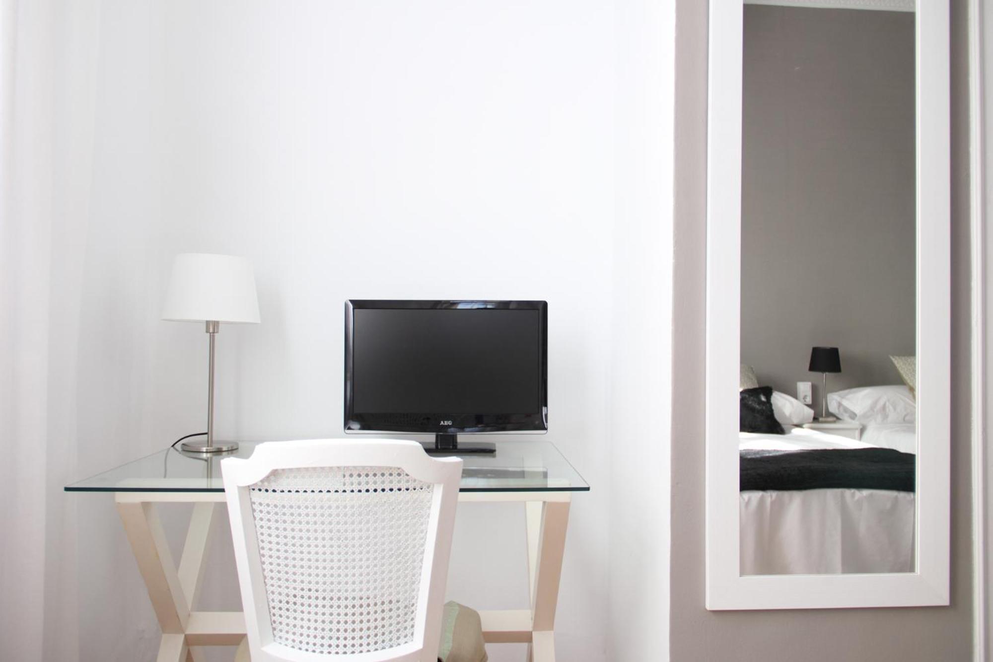 7 Moons B&B Валенсия Екстериор снимка