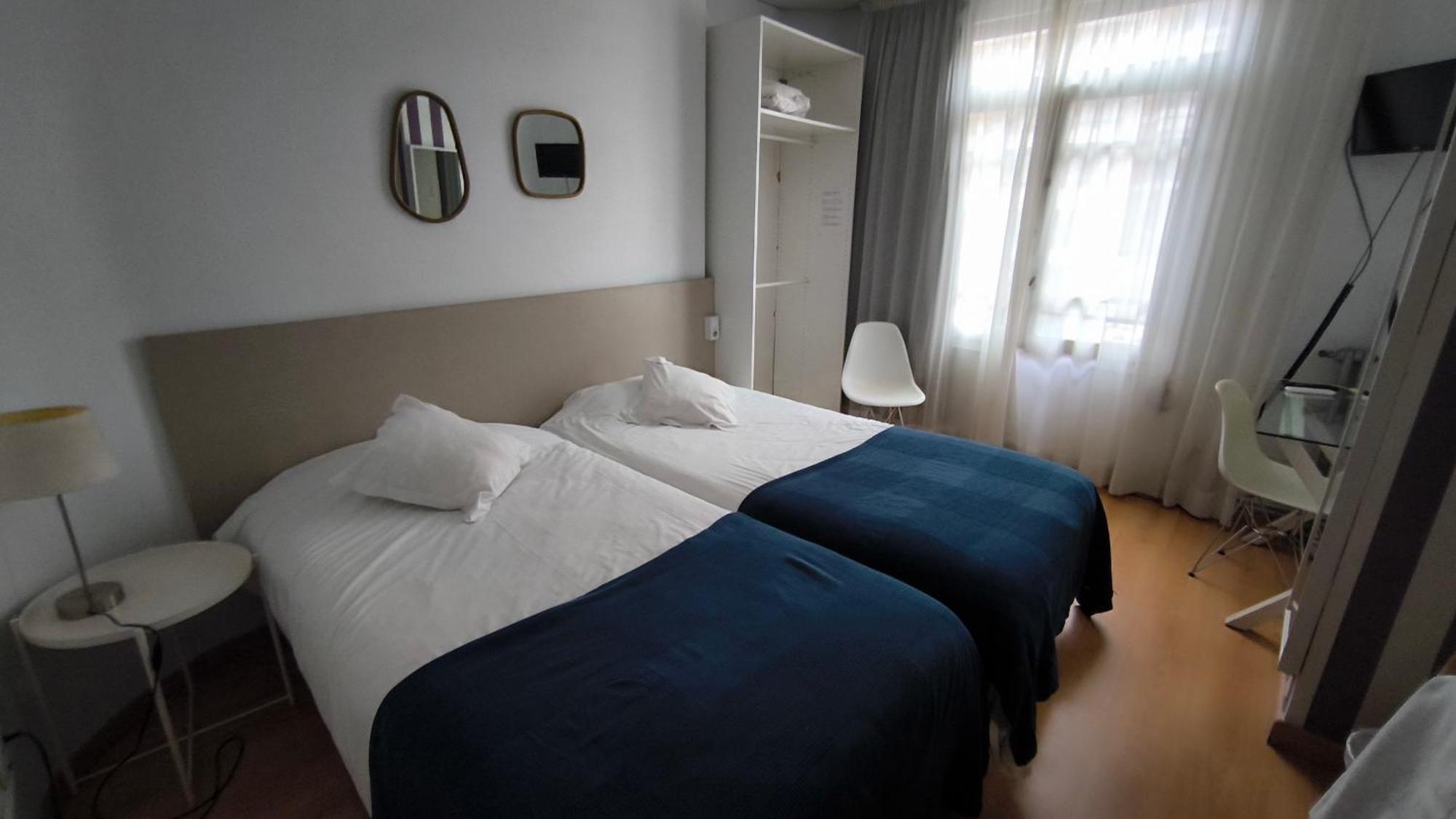 7 Moons B&B Валенсия Екстериор снимка