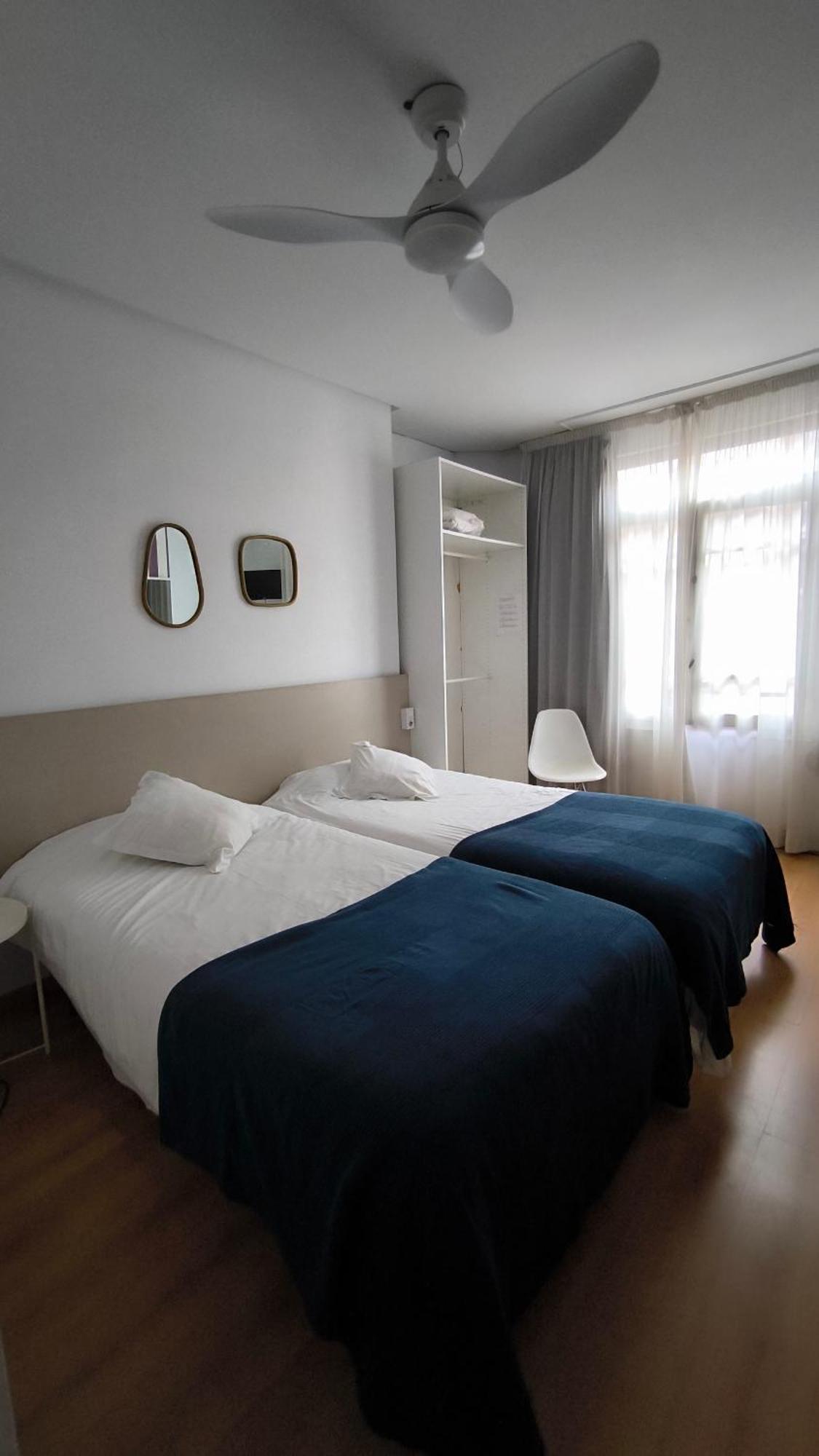 7 Moons B&B Валенсия Екстериор снимка