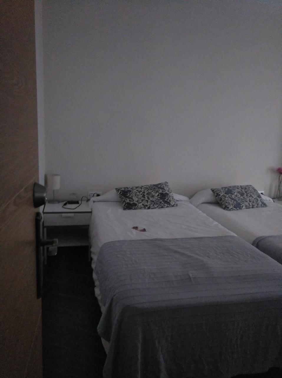 7 Moons B&B Валенсия Екстериор снимка